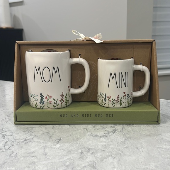 Rae Dunn Other - NIB Rae Dunn Mom and Mini Mug Set
